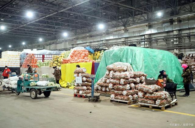 農產品物流是指農產品從生產地運輸到消費地的過程,包括運輸.